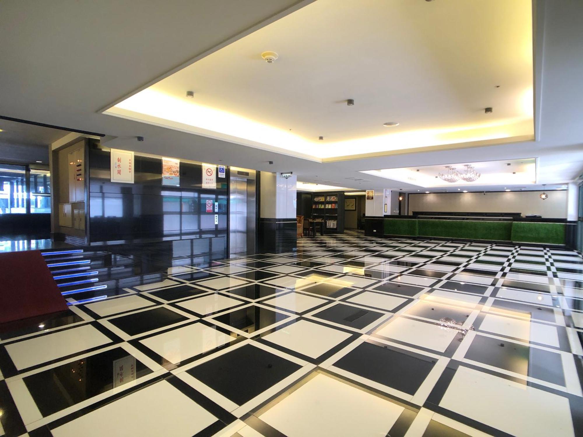 Shihzuwan Hotel - Kaohsiung Station Zewnętrze zdjęcie