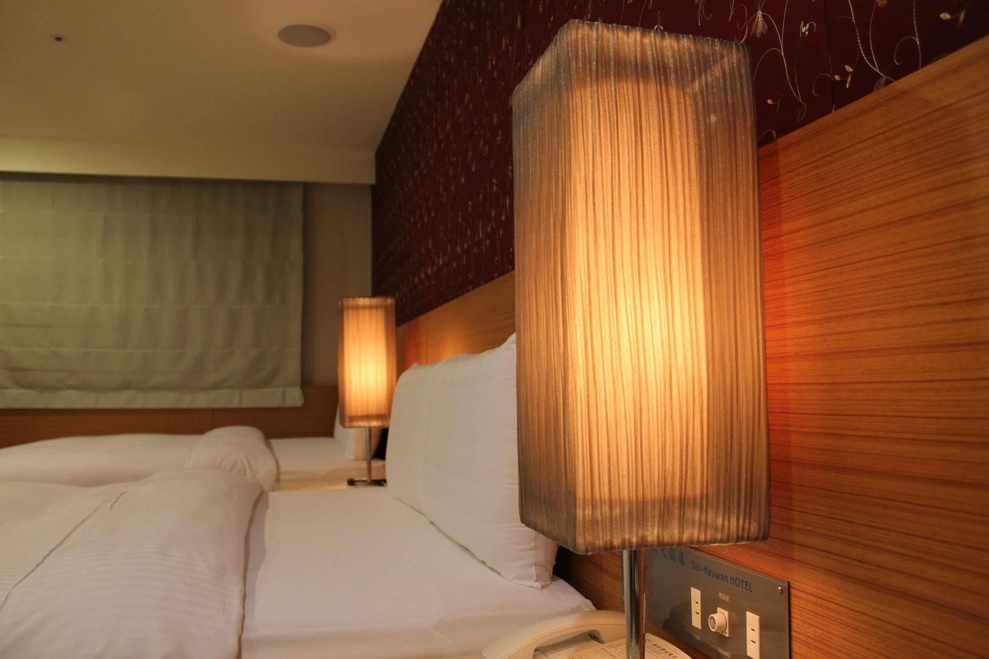 Shihzuwan Hotel - Kaohsiung Station Zewnętrze zdjęcie